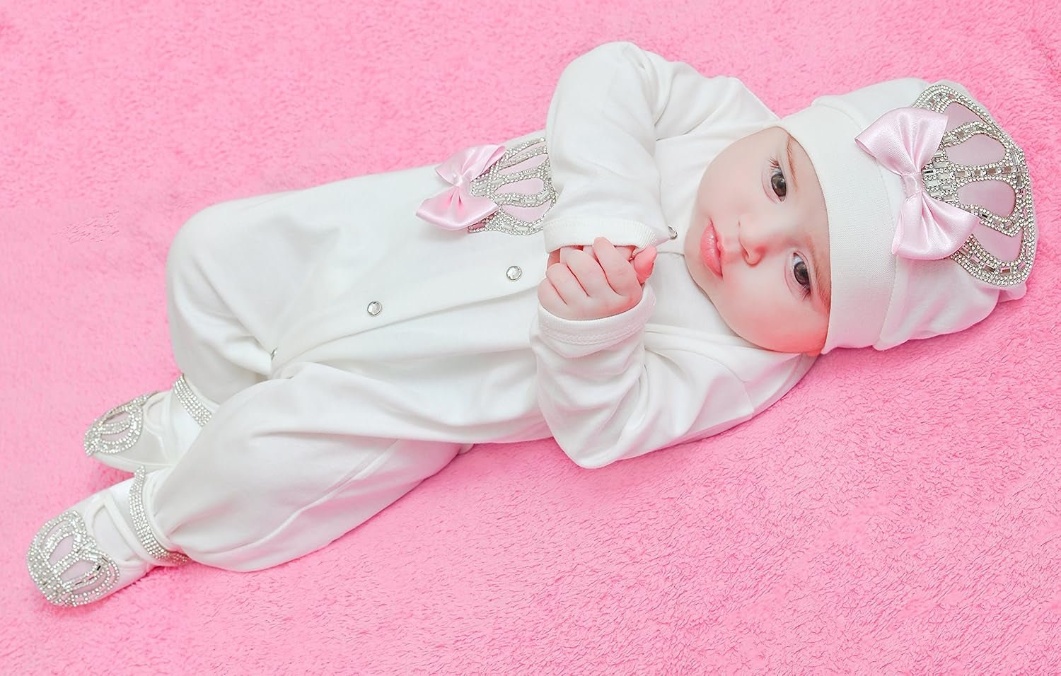 LUMÉA™ Little Jewels 4 - Piece Baby Girl Newborn Layette Gift Set - Lumea Baby